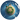 Ein dreidimensionales, rundes Icon mit einem Planeten-ähnlichen Globus. Der Globus besteht aus Sandboden, auf dem ein großes, grünes Recycling-Symbol aus Gras wächst. Oben auf dem Globus steht ein modernes, umweltfreundliches Haus mit einem Baum daneben und einem Windrad im Hintergrund. Das Ganze schwebt in einem blauen Himmel, umgeben von weißen Wolken. Der Hintergrund ist transparent.